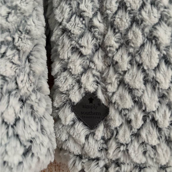 Simply Southern Simply Fuzzy Quarter Zip Sherpa Pullover - Picture 3 of 7